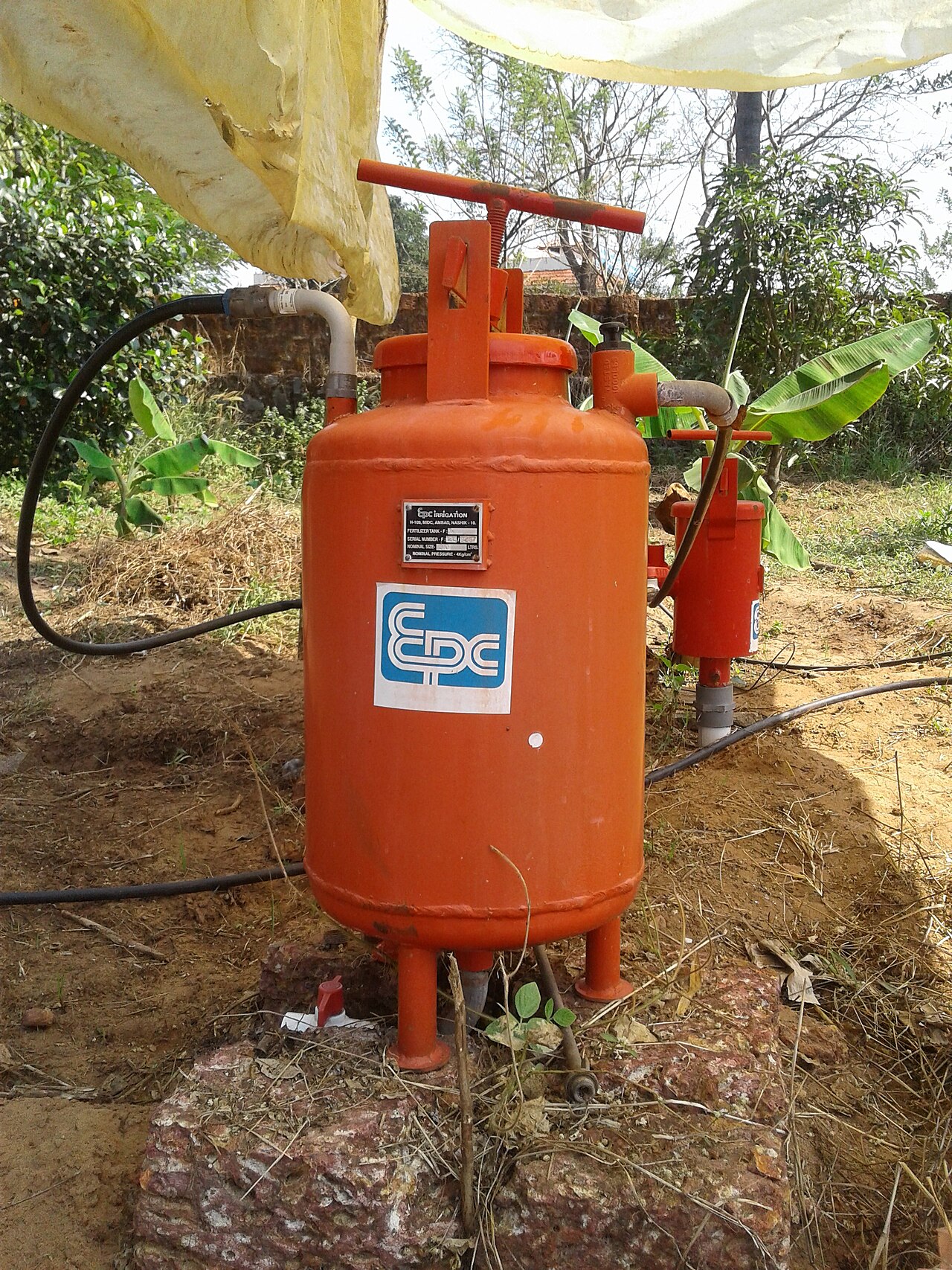 orange irrigation pressure tank