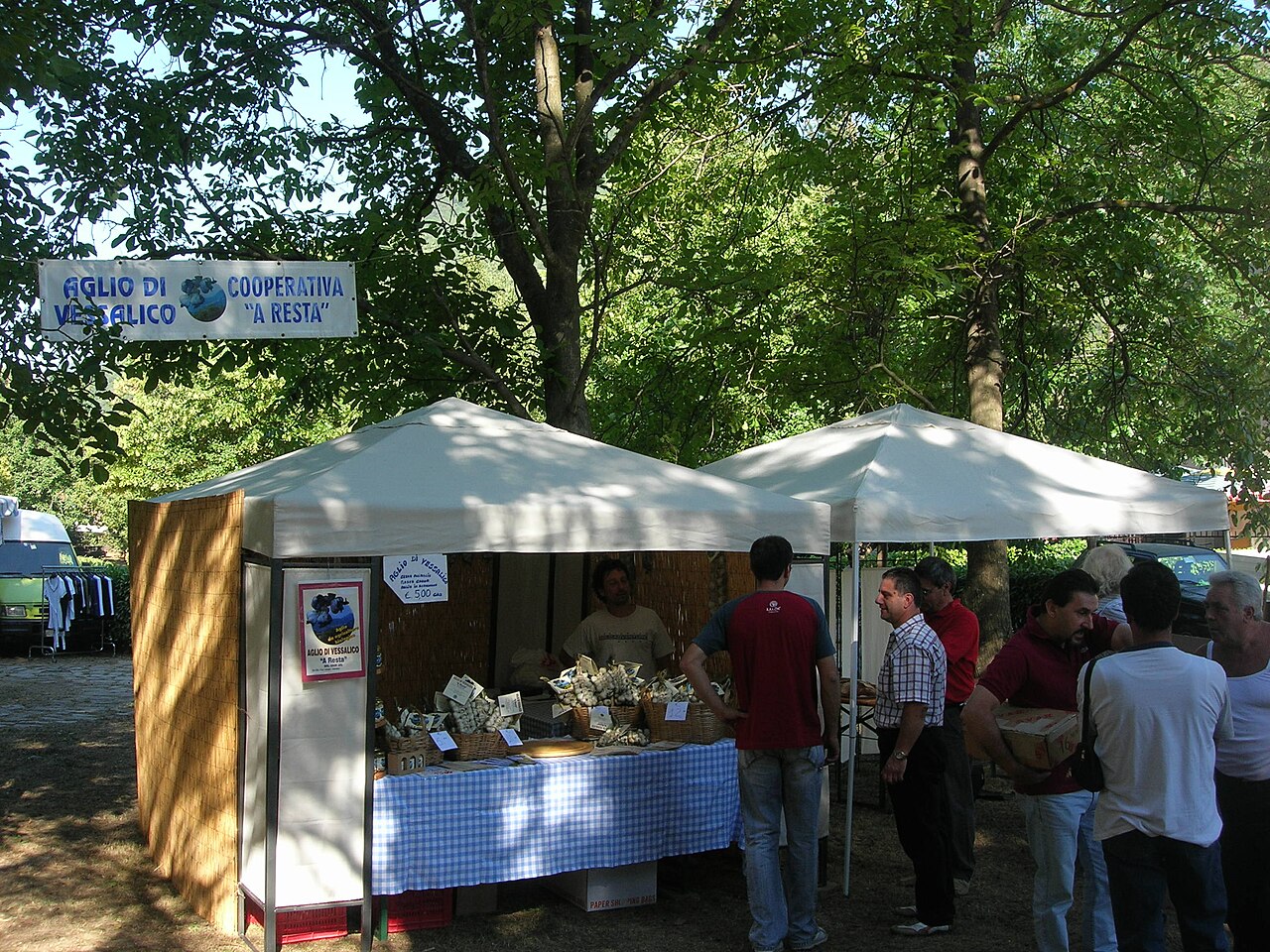 Italian hazelnut cooperative market stall